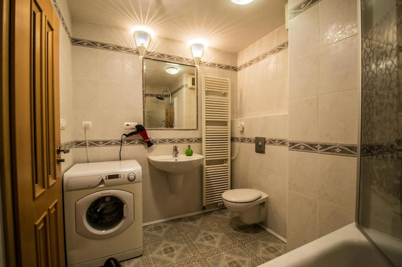 Riverside Ruterra Apartment Прага