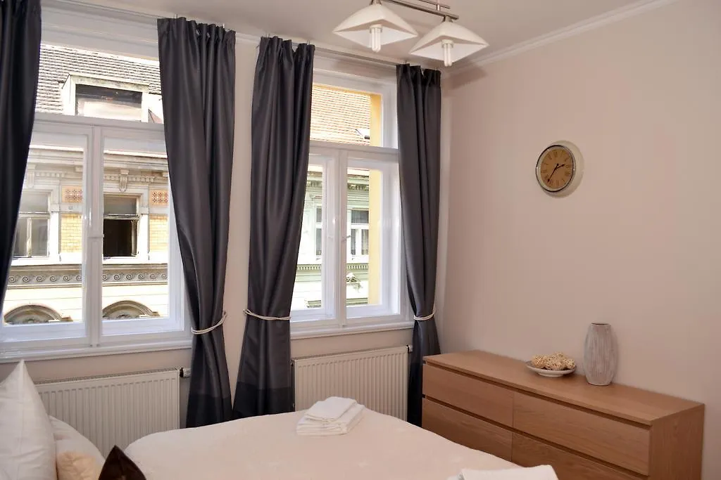 Riverside Ruterra Apartment
